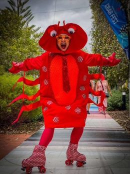 Cartoon crab skate or stilts DUO